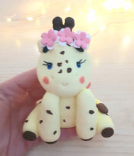 Load image into Gallery viewer, Cake topper giraffa, torta animali safari, torta nascita, torta battesimo