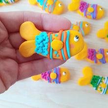 Carica l'immagine nel visualizzatore di Gallery, Bomboniera pesciolino, bomboniera battesimo, bomboniere nascita, bomboniere mare SabrinaDesign