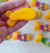 Carica l'immagine nel visualizzatore di Gallery, Bomboniera pesciolino, bomboniera battesimo, bomboniere nascita, bomboniere mare SabrinaDesign