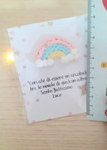 Carica l'immagine nel visualizzatore di Gallery, Bomboniera arcobaleno, bomboniera battesimo, bomboniere nascita bimba, segnaposto battesimo SabrinaDesign