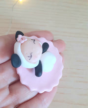Carica l'immagine nel visualizzatore di Gallery, Bomboniera panda, bomboniere nascita, bomboniere battesimo, bomboniere animaletti SabrinaDesign