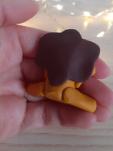 Load image into Gallery viewer, Bomboniera leonessa battesimo, bomboniere nascita bimba, bomboniere comunione