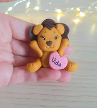 Load image into Gallery viewer, Bomboniera leonessa battesimo, bomboniere nascita bimba, bomboniere comunione