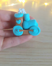 Carica l'immagine nel visualizzatore di Gallery, Bomboniera trenino nascita, bomboniere battesimo bimbo
