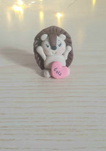 Load image into Gallery viewer, Bomboniera riccio nascita, bomboniere battesimo bimba