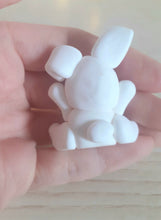 Load image into Gallery viewer, Bomboniera coniglietto nascita, bomboniere battesimo bimba