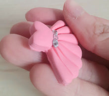 Load image into Gallery viewer, Bomboniera bimba vestitino, bomboniere nascita