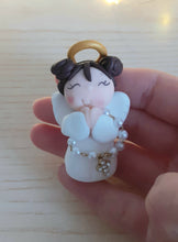 Load image into Gallery viewer, Bomboniera angelo rosario, bomboniere nascita, bomboniere battesimo, bomboniere comunione