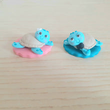 Carica l'immagine nel visualizzatore di Gallery, Bomboniera tartaruga nascita, bomboniere mare, bomboniere battesimo