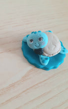 Carica l'immagine nel visualizzatore di Gallery, Bomboniera tartaruga nascita, bomboniere mare, bomboniere battesimo