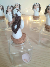 Load image into Gallery viewer, Bomboniera angelo con vasetto, bomboniere comunione, battesimo bimba