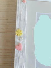 Load image into Gallery viewer, Bomboniera sole cornice battesimo, bomboniera madrina padrino