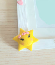 Load image into Gallery viewer, Bomboniera sole cornice battesimo, bomboniera madrina padrino