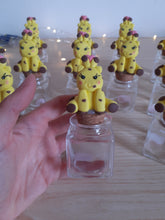 Load image into Gallery viewer, Bomboniera giraffa battesimo comunione
