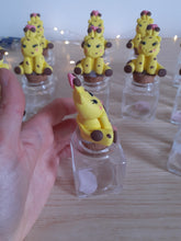 Load image into Gallery viewer, Bomboniera giraffa battesimo comunione