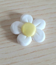 Load image into Gallery viewer, Bomboniera margherita battesimo, bomboniera comunione