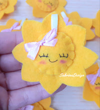 Load image into Gallery viewer, Bomboniera sole, bomboniera battesimo, bomboniere nascita, sole portachiavi SabrinaDesign