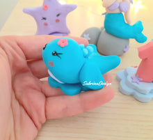 Load image into Gallery viewer, Cake topper sirena, cake topper animali mare, cake topper battesimo, torta compleanno sirena SabrinaDesign