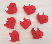 Carica l'immagine nel visualizzatore di Gallery, Bomboniera cuore rosso, bomboniere nascita, bomboniere battesimo, bomboniere comunione cuore SabrinaDesign