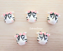Carica l'immagine nel visualizzatore di Gallery, Bomboniera zebra calamita, bomboniere nascita, bomboniere battesimo SabrinaDesign