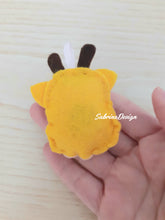Carica l'immagine nel visualizzatore di Gallery, Bomboniera giraffa, bomboniera nascita bimba, bomboniere battesimo, bomboniere animali SabrinaDesign