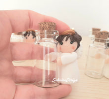 Load image into Gallery viewer, Bomboniera angelo bimba, bomboniera bottiglia vetro, bomboniere nascita, bomboniere battesimo SabrinaDesign