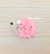 Carica l'immagine nel visualizzatore di Gallery, Bomboniera riccio, bomboniere battesimo, bomboniere nascita, bomboniere animali bosco, riccio calamita SabrinaDesign