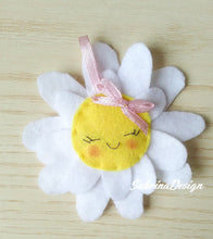 Carica l'immagine nel visualizzatore di Gallery, Bomboniera margherita, bomboniere nascita, bomboniere battesimo, bomboniera fiore SabrinaDesign