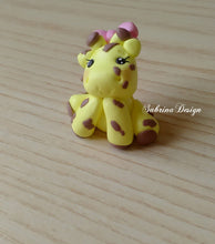 Carica l'immagine nel visualizzatore di Gallery, Bomboniera giraffa, bomboniere battesimo, bomboniere comunione, animali safari SabrinaDesign