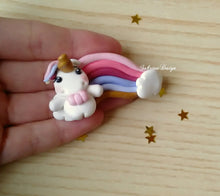 Carica l'immagine nel visualizzatore di Gallery, Bomboniera arcobaleno unicorno, bomboniere nascita, bomboniere battesimo, bomboniera comunione, compleanno unicorno SabrinaDesign