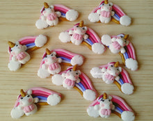 Carica l'immagine nel visualizzatore di Gallery, Bomboniera arcobaleno unicorno, bomboniere nascita, bomboniere battesimo, bomboniera comunione, compleanno unicorno SabrinaDesign