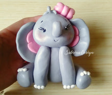 Load image into Gallery viewer, Cake topper elefante, torta nascita, torta battesimo, torta comunione SabrinaDesign