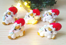 Carica l'immagine nel visualizzatore di Gallery, Unicorno di Natale, palline Natale, bomboniera battesimo, decorazioni Natale SabrinaDesign
