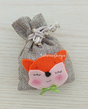 Carica l'immagine nel visualizzatore di Gallery, Bomboniera volpe, sacchetti bomboniere, bomboniera battesimo, sacchetto confetti SabrinaDesign