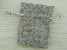 Carica l'immagine nel visualizzatore di Gallery, Sacchetto Natale con elfo, sacchetti profumati, sacchetti regalo, sacchetti elfi, sacchetti Natale SabrinaDesign