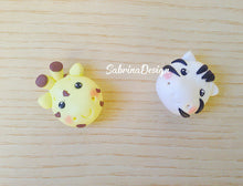 Carica l'immagine nel visualizzatore di Gallery, Bomboniera giraffa, bomboniere nascita, bomboniere battesimo, bomboniere comunione, compleanno safari SabrinaDesign