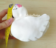 Load image into Gallery viewer, Cake topper cigno, cake topper battesimo, topper comunione, festa tema cigno SabrinaDesign