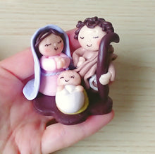 Carica l'immagine nel visualizzatore di Gallery, Sacra Famiglia Natale, presepe originale, regalo Natale SabrinaDesign