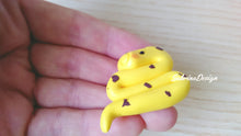 Load image into Gallery viewer, Bomboniera serpente, bomboniere nascita, bomboniere battesimo, bomboniere comunione SabrinaDesign