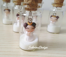 Carica l'immagine nel visualizzatore di Gallery, Bomboniera angelo bimba, bomboniera bottiglia vetro, bomboniere nascita, bomboniere battesimo SabrinaDesign