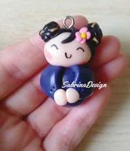 Carica l'immagine nel visualizzatore di Gallery, Bomboniera kokeshi, bomboniera giapponese, bomboniere nascita, battesimo kokeshi, bomboniera comunione, compleanno giappone SabrinaDesign