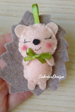 Load image into Gallery viewer, Bomboniera riccio bimbo, bomboniere battesimo, bomboniere nascita SabrinaDesign