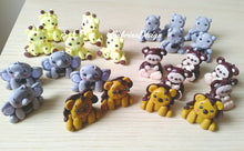 Load image into Gallery viewer, Bomboniera giraffa, bomboniere nascita, bomboniere battesimo, bomboniere comunione SabrinaDesign