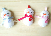 Carica l'immagine nel visualizzatore di Gallery, Bomboniera pupazzo di neve, bomboniera battesimo, bomboniere Natale SabrinaDesign