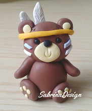Load image into Gallery viewer, Bomboniera orso stile indiano, bomboniera nascita, bomboniere battesimo, animali foresta, bomboniere animali SabrinaDesign