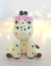 Load image into Gallery viewer, Cake topper giraffa, torta animali safari, torta nascita, torta battesimo
