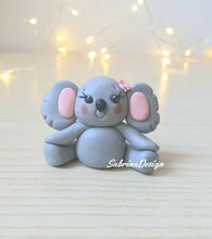 Load image into Gallery viewer, Bomboniera koala bimba, bomboniere battesimo, bomboniere comunione SabrinaDesign
