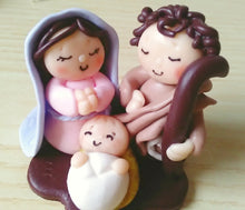 Load image into Gallery viewer, Sacra Famiglia Natale, presepe originale, regalo Natale SabrinaDesign
