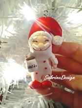 Load image into Gallery viewer, Babbo Natale con pigiama, decorazione albero, palline albero SabrinaDesign
